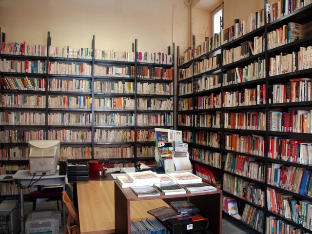 Biblioteca_Civica_di_Mombercelli_1